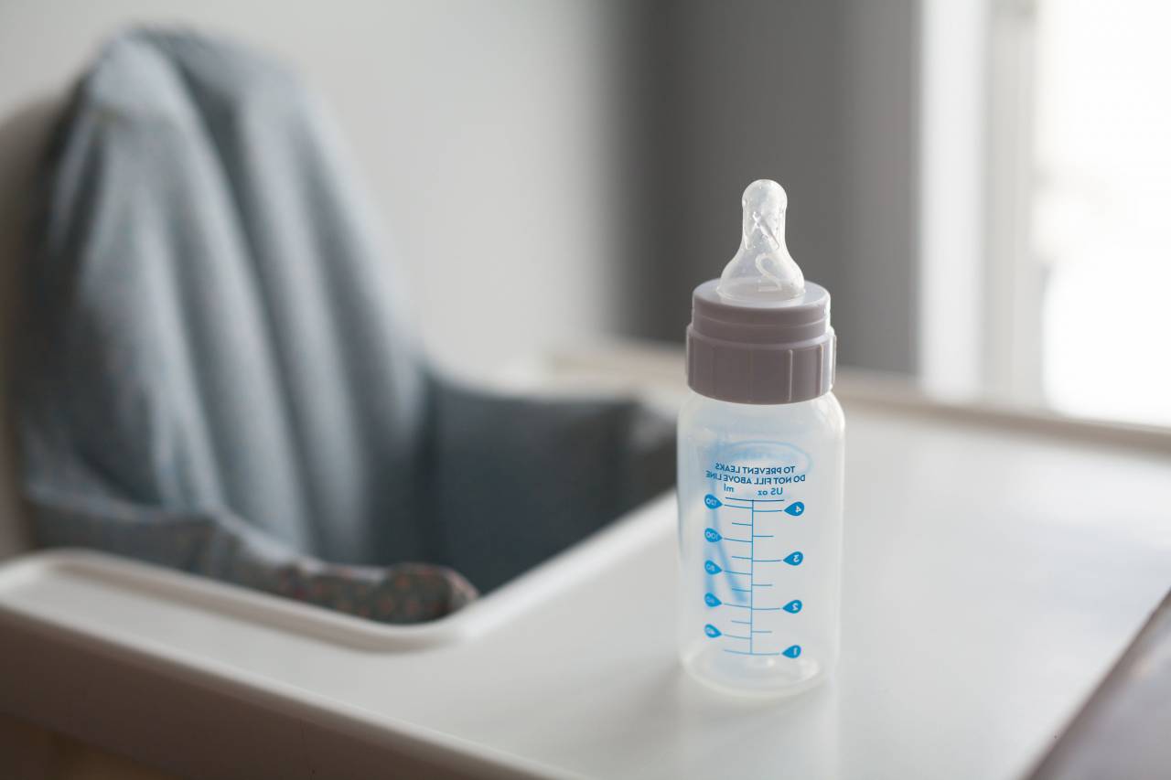 baby, bottle, empty, chair, highchair, child, blanket, drink, food, objects, childcare, parenting, parenthood, indoors
, 