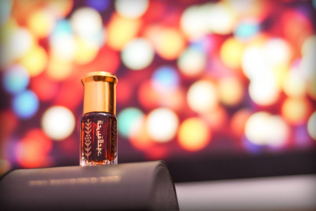 bottle, perfume, light, bokeh, blur, beauty
, 