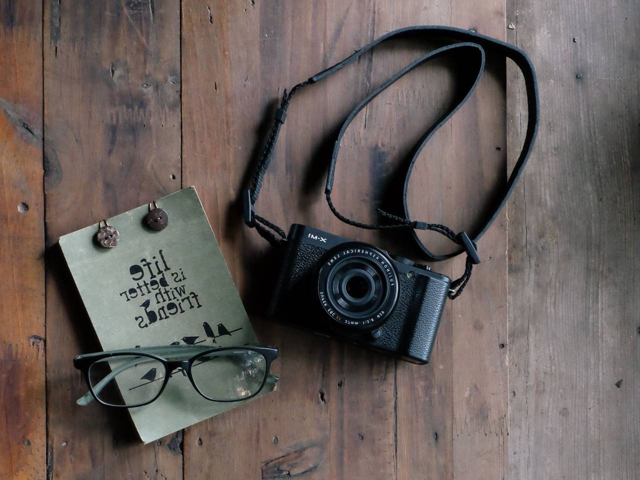 camera, slr, photography, eyeglasses, notepad, objects, hardwood
, 