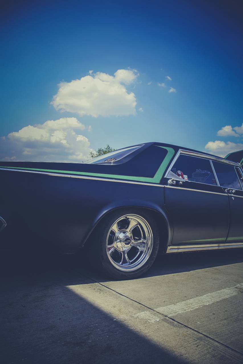 car, vehicle, auto, automotive, travel, street, road, trip, sunny, day, blue, sky, cloud
, 