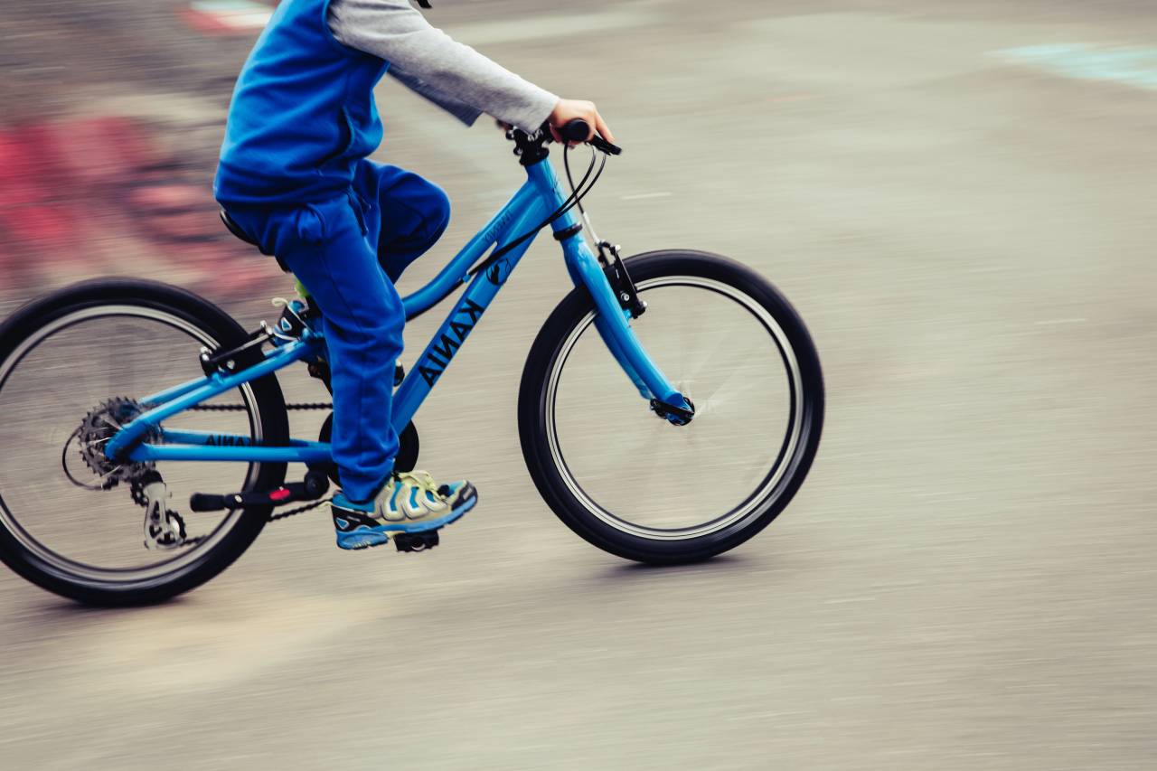 andar en bicicleta, aptitud, azul, bicicleta, deporte, gente, hacer ejercicio,