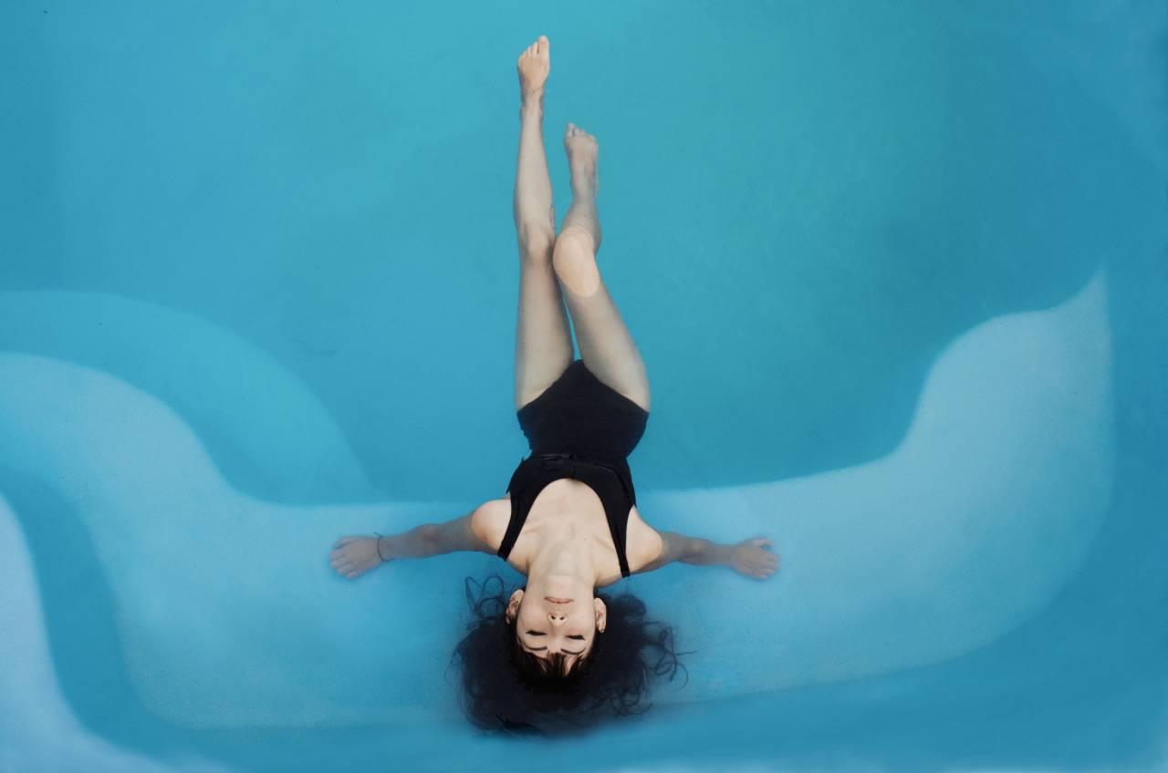 girl, woman, swimming pool, blue, water, bathing suit, people, model, fashion, beauty
, 
