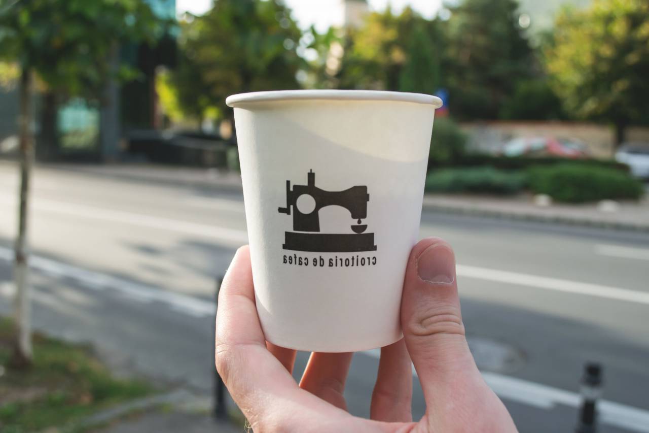 guy, man, male, people, hand, hold, cup, graphic, design, light, shadows, road, street, still, bokeh
, 