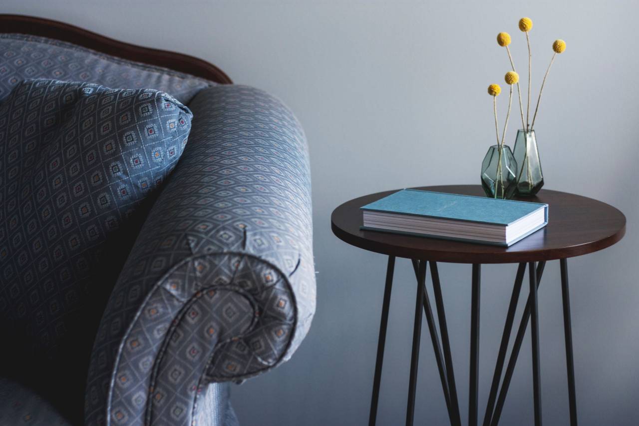 Casa, interior, diseño, sofá, sofá, mesa, muebles, flor, florero, libro,
