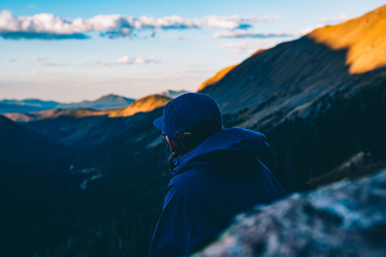 Gente, hombre, solo, viajes, aventuras, nubes, cielo, montaña, tek, caminata, escalada,