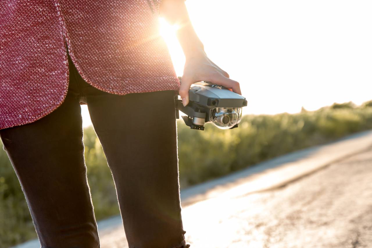 La gente, la mujer, la cámara, el fotógrafo, al aire libre, la luz del sol, el amanecer, el sol, la naturaleza,