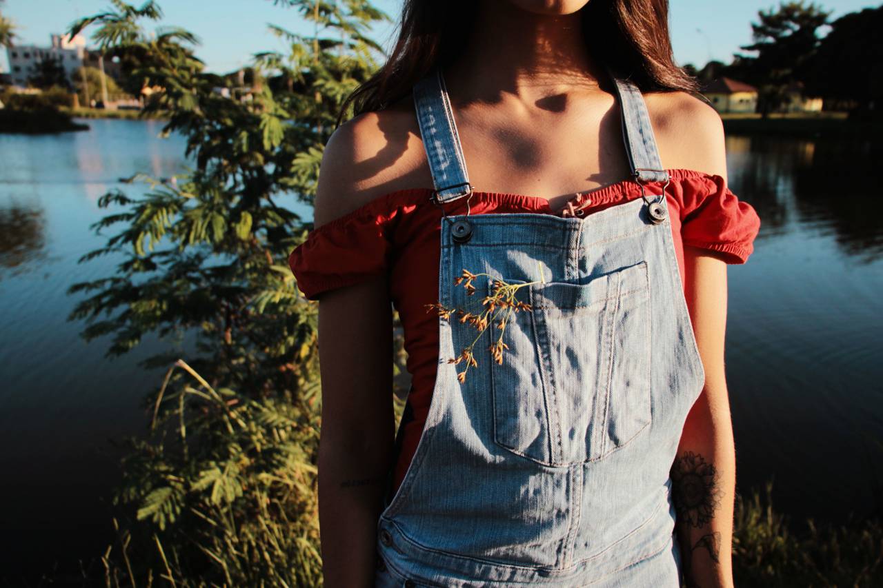 people, woman, lady, hair, shoulder, jumper, fashion, water, river, house, plants, tree, sky, clouds, tattoo, arts
, 