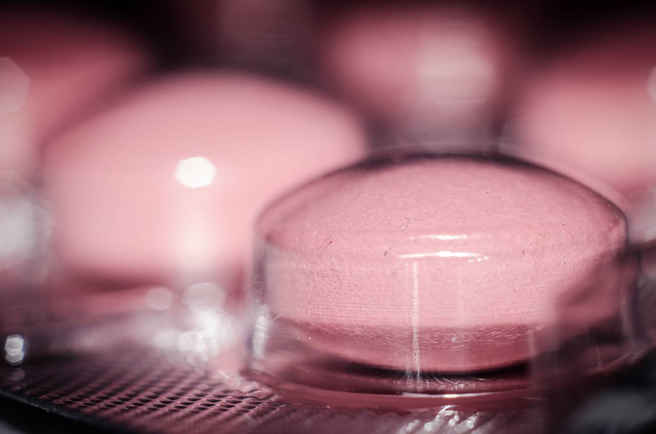 pastillas, cápsulas, medicina, medicación, médico, pastillas, salud,
