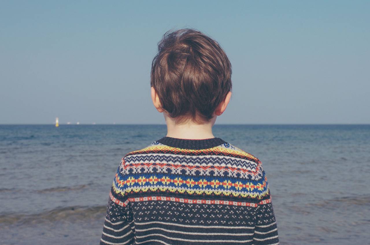 sea, ocean, water, people, kid, child, boy, horizon, blue, sky
, 