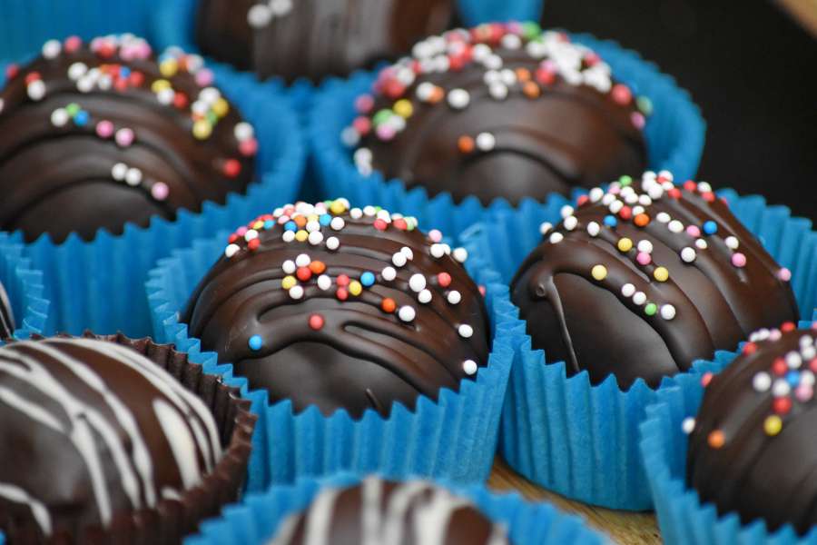baked goods, chocolate, colourful, cookies 