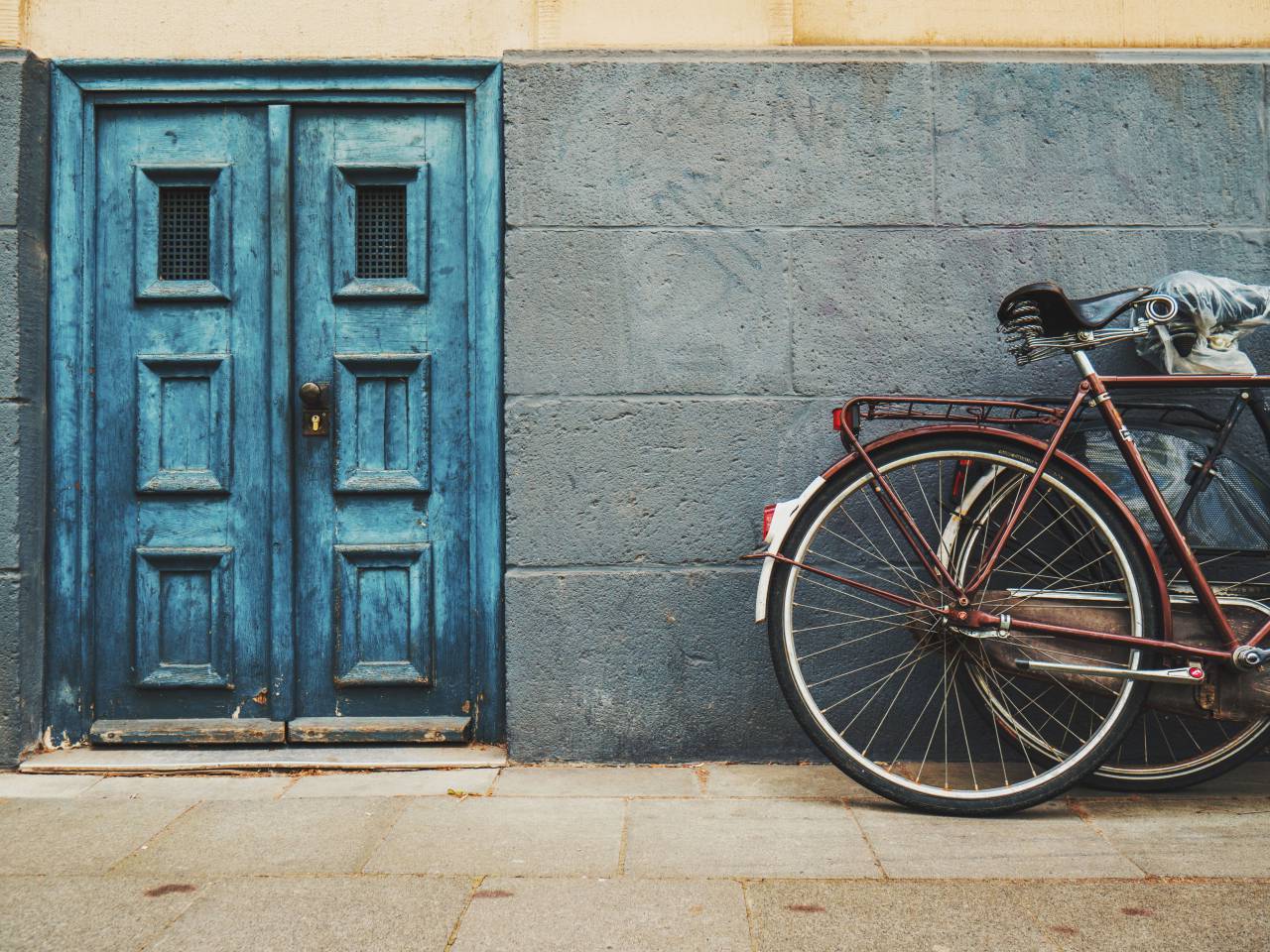 architecture, building, infrastructure, wall, door, bike, bicycle
, 