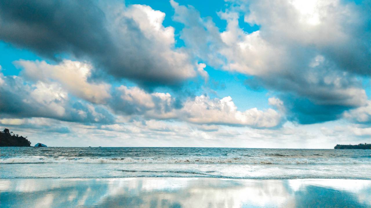dramatic, seascape, summer, clouds, sea, water, ocean, reflection, storm, clam, still
, 