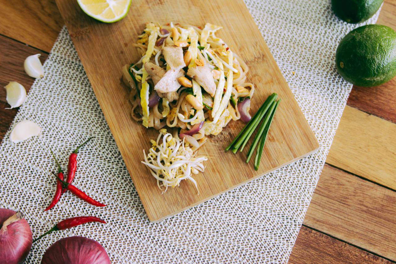 ingredients, food, cook, onion, spices, pepper, garlic, table, wood
, 