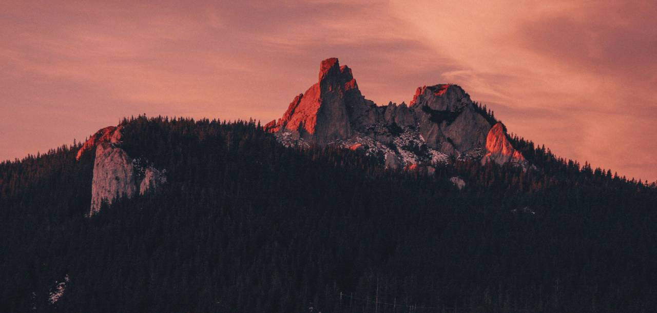 montaña, tierras altas, nube, cielo, cumbre, cresta, paisaje, naturaleza, valle, colina, acantilado, rocas, ver, viajar, puesta de sol, bosque, árboles, planta,