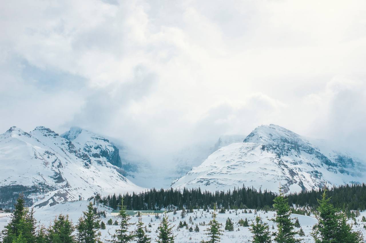 Montaña, tierras altas, nubes, cielo, cumbre, cresta, paisaje, naturaleza, valle, colina, nieve, invierno, ver, viajar, árboles, planta,