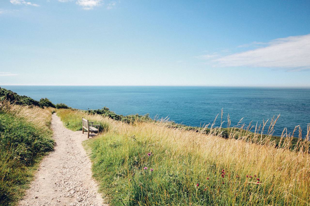 mar, océano, agua, olas, naturaleza, difuminar, verde, césped, al aire libre, la carretera, banco, ver, paisaje, tierras altas, horizonte, cielo, nube,