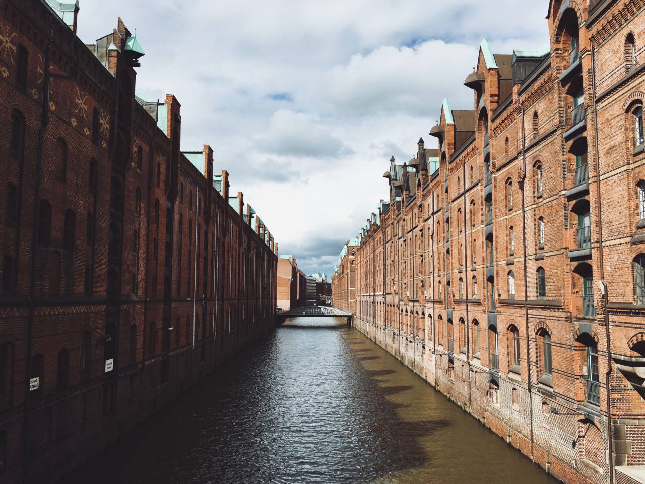 architecture, building, structure, wall, window, water, river, bridge, heritage, sky, clouds
, 