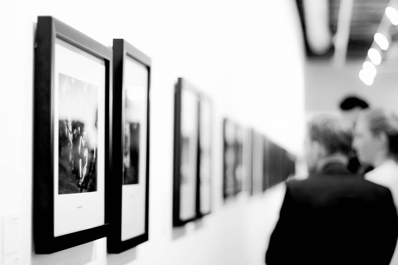 black and white, photos, frame, wall, people, museum, art
, 
