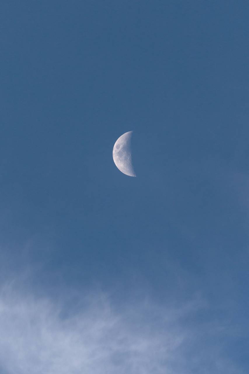 moon, blue, sky, clouds, daytime, nature, outdoors, space, lunar, atmosphere, crater, half, tranquil
, 