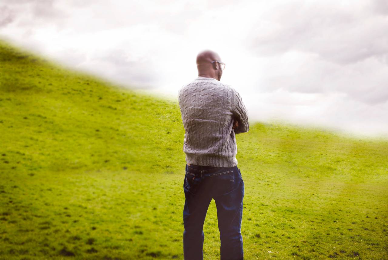Gente, hombre, afroamericano, naturaleza, verde, hierba, naturaleza, nubes, cielo,