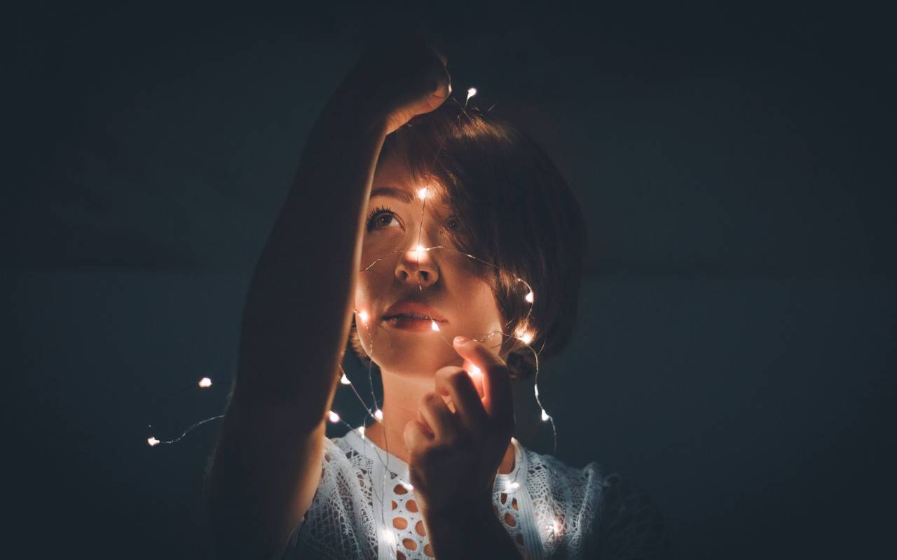Cadena, luces, oscuridad, noche, gente, mujer, niña,