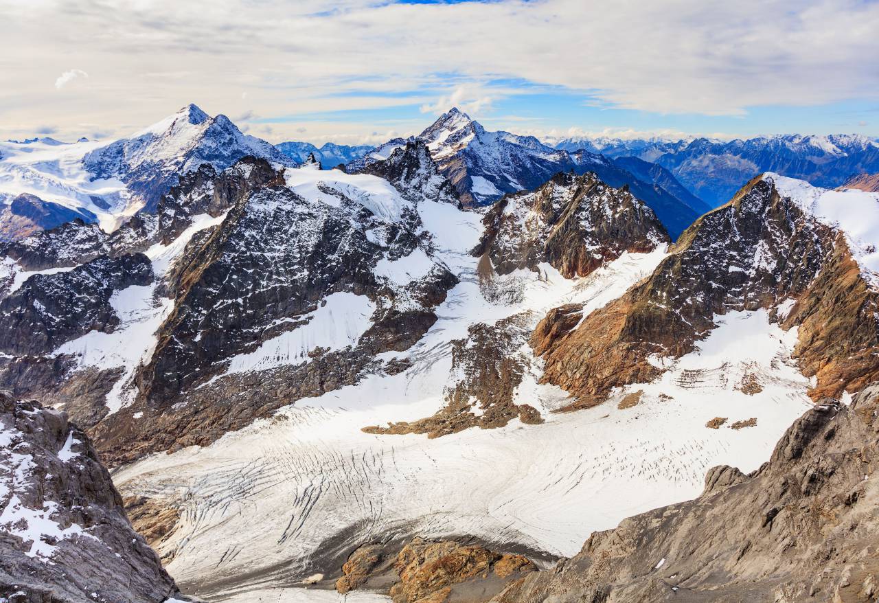 Suiza, Obwalden, Alpes Suizos, Suiza, Alpes, vista, Titlis, monte Titlis, montaña, paisaje, alpino, naturaleza, pico, nevados, cordillera, cumbre, acantilado, roca, glaciar, nieve, nube, blanco, cielo, azul invierno, invierno, punto de referencia, viaje, d,