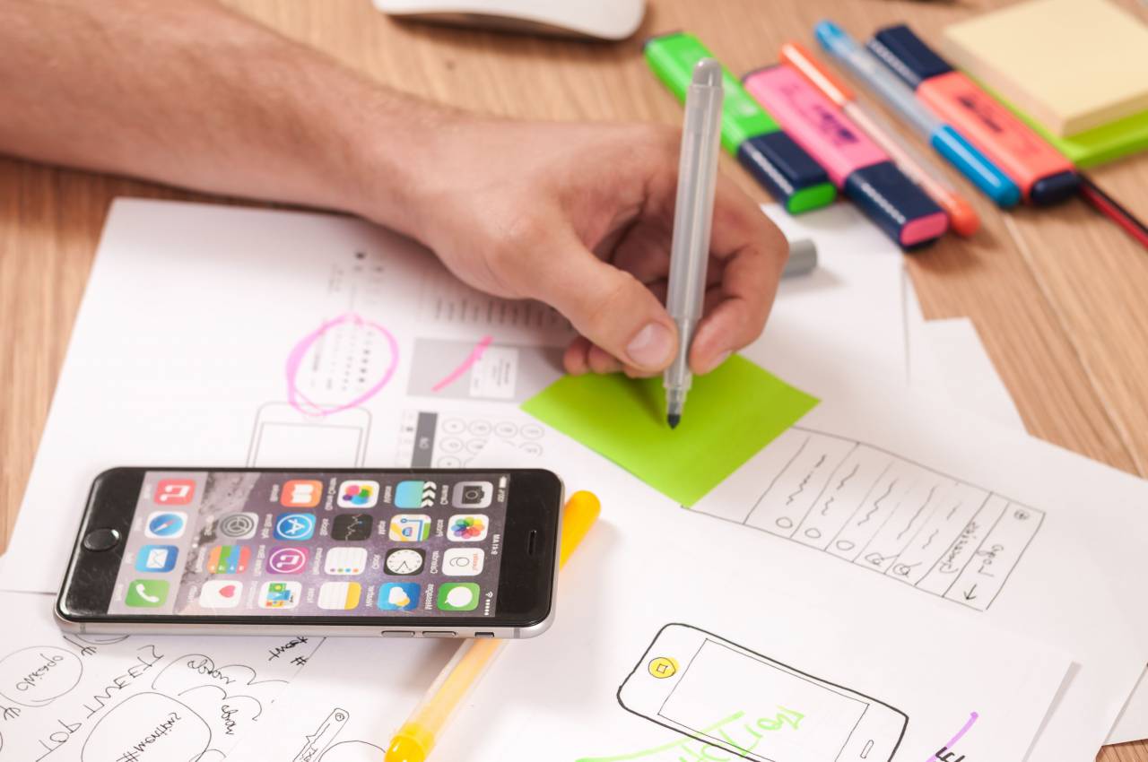 writing, paper, sticky note, business, office, desk, mockups, design, creative, iphone, mobile, smartphone, technology, marker, highlighter, work, hands, meeting
, 