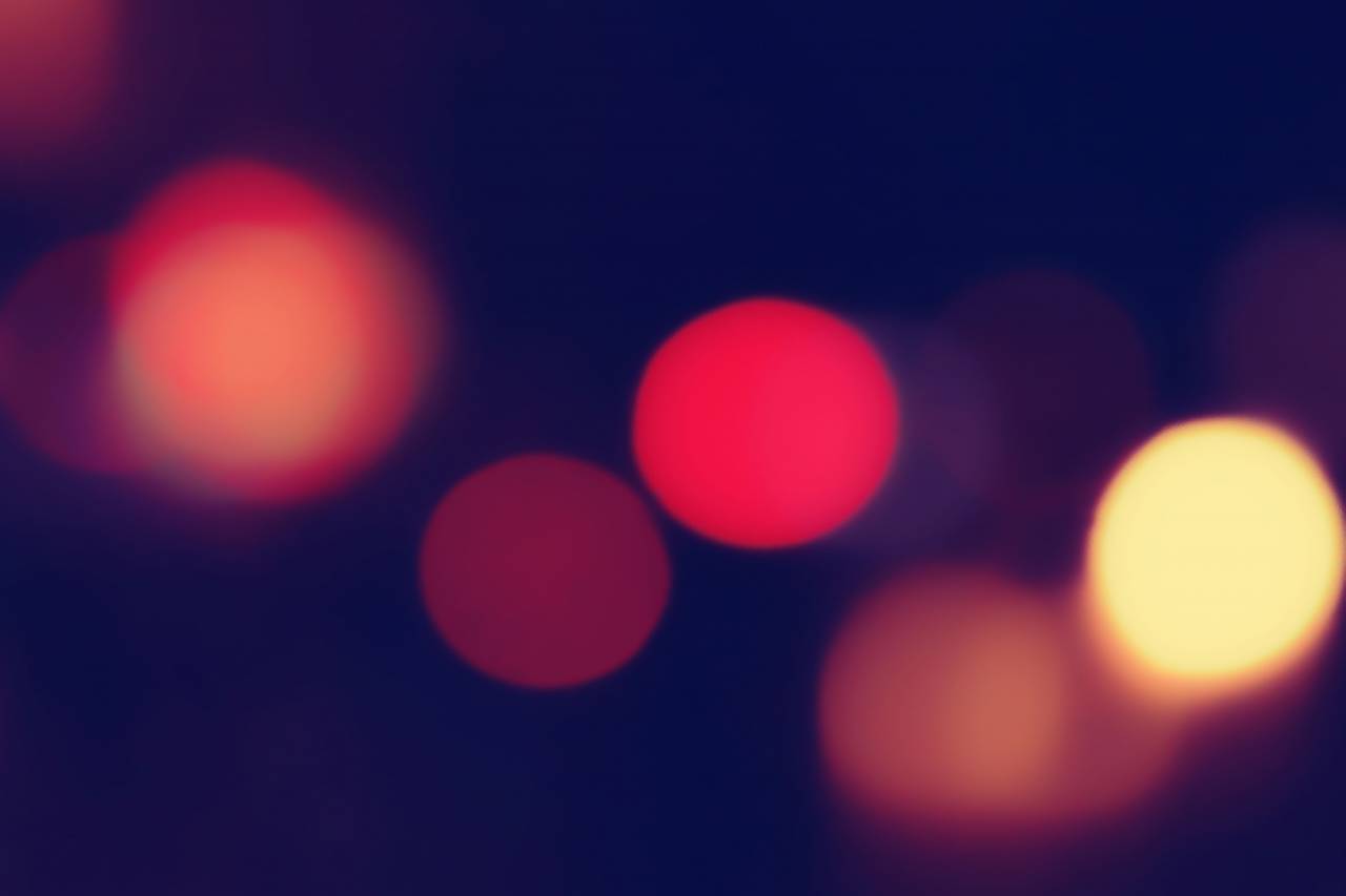 fondo;luces,resumen,desenfocado,fondos,brillante,noche,resplandeciente,iluminado,brillante,telón de fondo,patrón,celebración,oscuro,círculo,multicolor,movimiento borroso,decoración,amarillo,equipo de iluminación,purpurina,azul,colores,