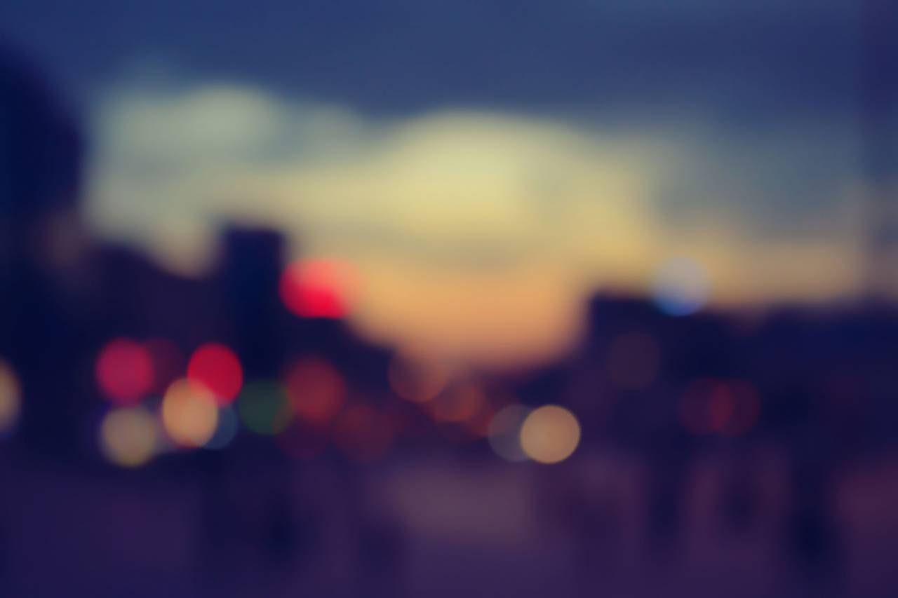 fondo;luces,desenfocado,resumen,fondos,noche,anochecer,azul,paisaje urbano,brillante,movimiento borroso,telón de fondo,multicolor,brillante,iluminado,oscuro,círculo,patrón,al aire libre,efectos fotográficos,brillante,puesta de sol,vida nocturna,urbano horizonte,crepúsculo,naturaleza,luz,fenómeno natural,