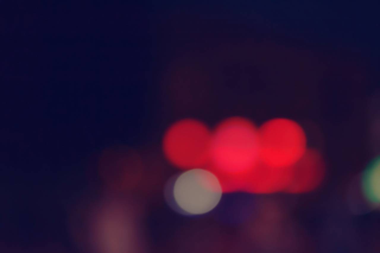 fondo;luces,desenfocado,resumen,fondos,noche,brillante,brillante,iluminado,patrón,oscuro,círculo,multicolor,movimiento borroso,telón de fondo,brillante,equipo de iluminación,celebración,vida nocturna,efectos fotográficos,decoración,azul,