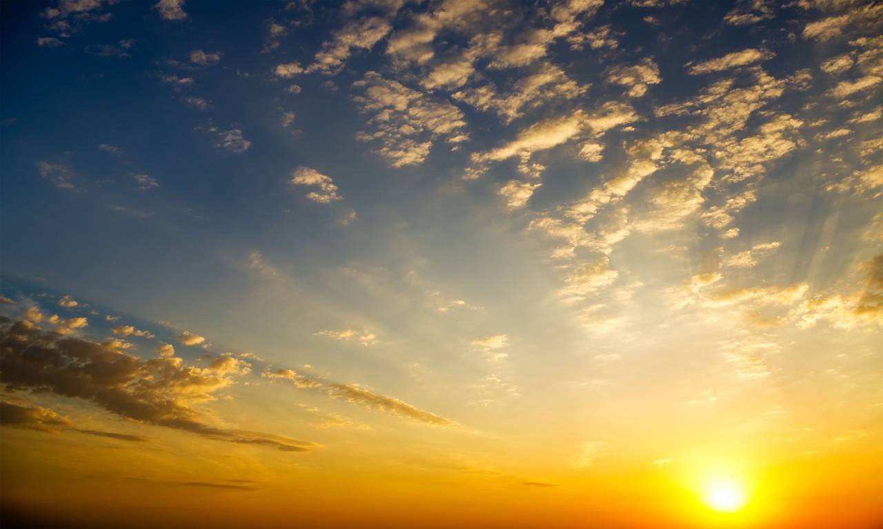 asombroso;cielo,atardecer,naturaleza,sol,luz solar,anochecer,nube,cielo,amarillo,verano,amanecer,amanecer,al aire libre,azul,amanecer,clima,belleza en la naturaleza,fondos,cielo,color vibrante,paisaje,día,temporada ,brillante,