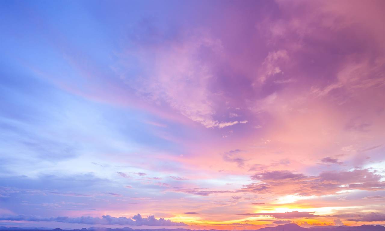 increíble;cielo,puesta de sol,naturaleza,anochecer,nube,cielo,sol,amanecer,amanecer,azul,belleza de la naturaleza,al aire libre,luz solar,verano,amanecer,clima,fondos,paisaje,cielo,amarillo,día,temporada,escena tranquila ,