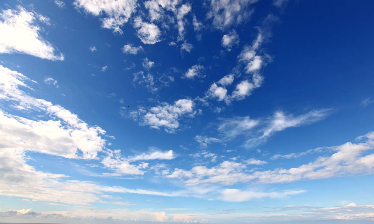 asombroso;cielo,azul,naturaleza,nube,cielo,verano,clima,día,al aire libre,fondos,cielo,cumulus cloud,estratosfera,espacio,clima,nublado,belleza en la naturaleza,sol,luz solar,mullido,brillante,temporada,