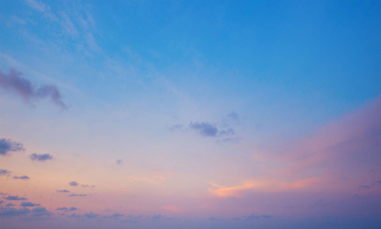 amazing;sky,nature,sunset,blue,dusk,sun,summer,weather,backgrounds,outdoors,sunlight,cloud,sky,beauty in nature,day,heaven,dawn,yellow,tranquil scene,bright, 
