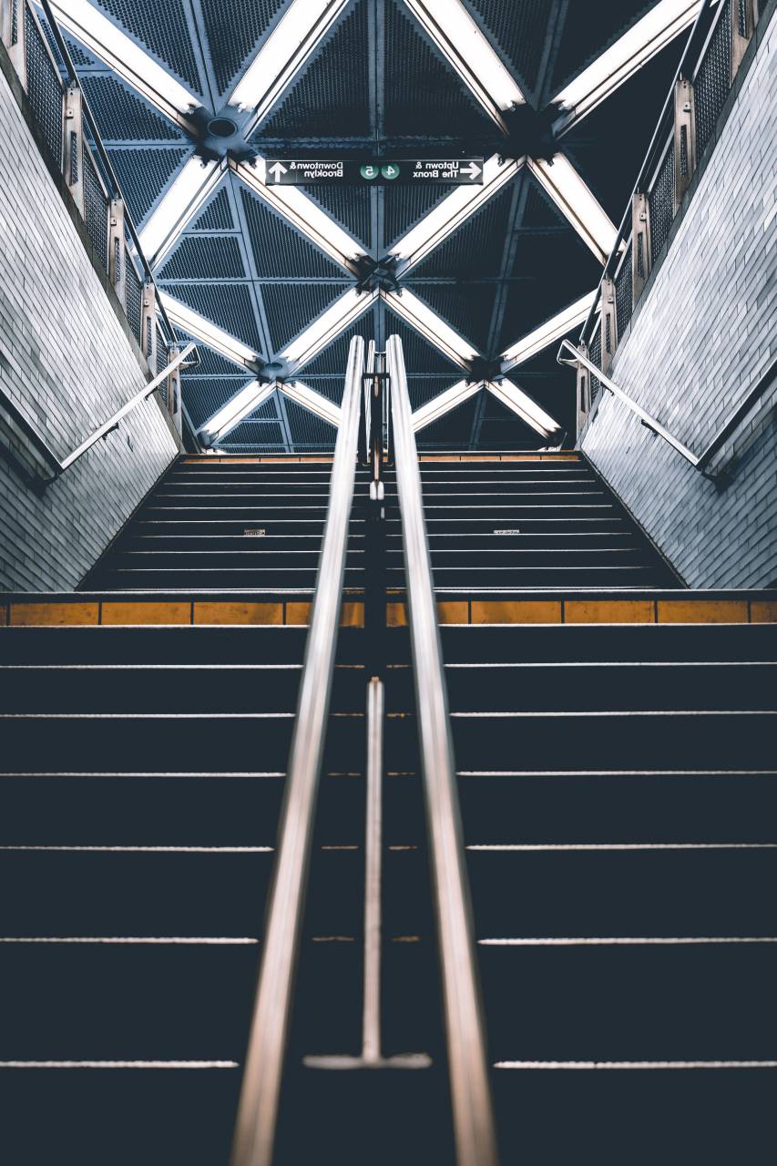 ciudad, escaleras, urbano, hormigón, diseño, arquitectura, pared, metro, metro, pasos, ladrillo, firmar, conmutar, cemento, peatonal, luces, resplandor, industrial,