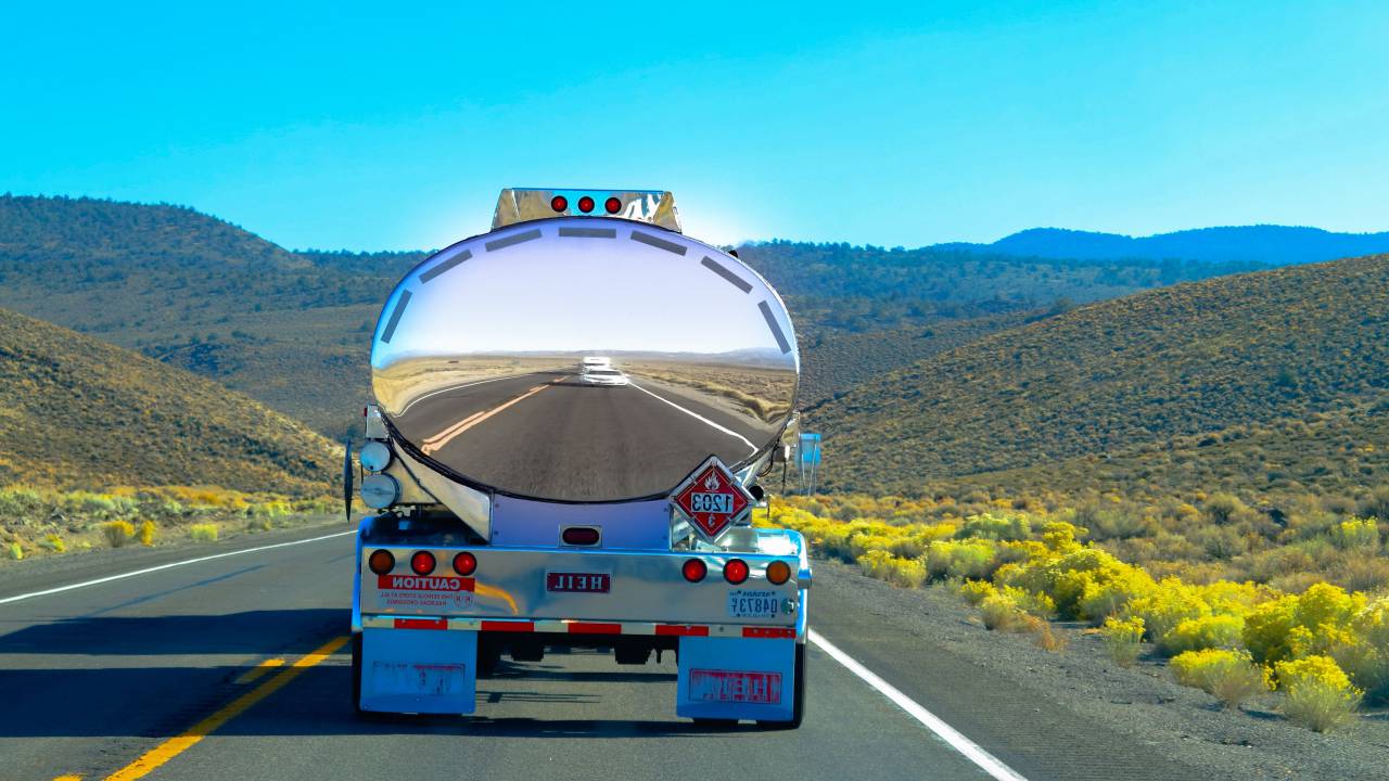 roadtrip, usa, amazing, landscape, color, truck, travel, tanker, road, blue, sky, california
, 