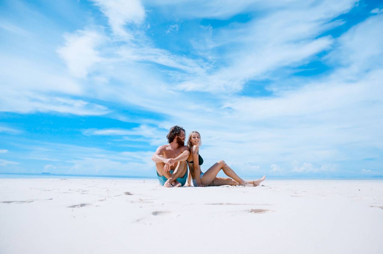 sea, nature, horizon, blue, sky, clouds, summer, vacation, outdoor, white, sand, beach, shore, people, man, woman, couple, travel
, 