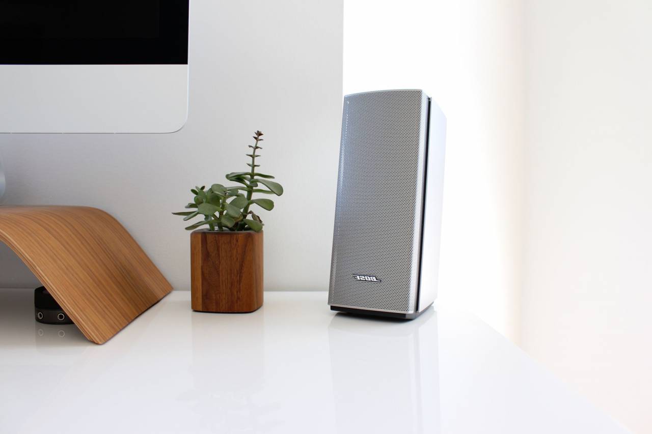 bose, speaker, workspace, plants, white, computer, desk
, 