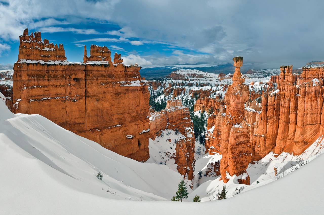 Nubes, cielo, naturaleza, paisaje, nieve, invierno, frío, rock, formación, árboles, plantas,