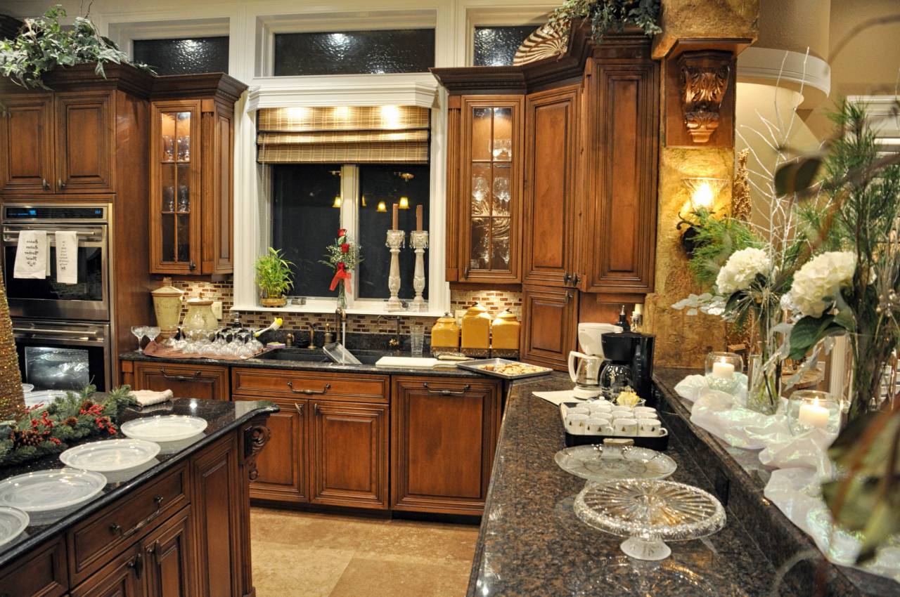 fancy kitchen, big house, luxury kitchen, cooking, fixing dinner
, 