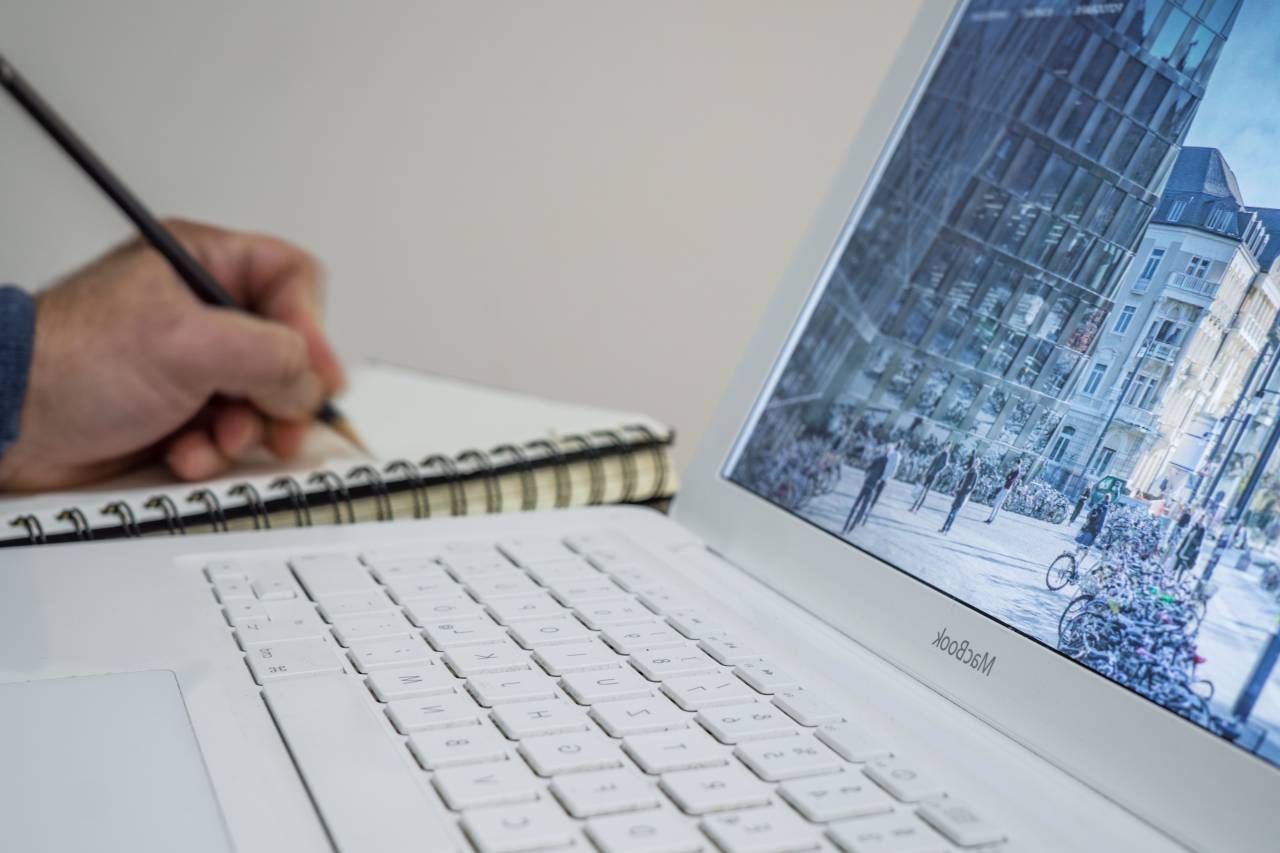 ordenador portátil, manzana, teclado, tecnología, mac, aplicación, software, hardware, gente, mano, cuaderno, notas, escribir, trabajo, oficina,