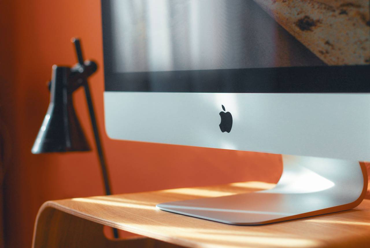 Mac, computadora, escritorio, ligero, reflexión, oficina, negocios, diseño, estar de pie, madera,