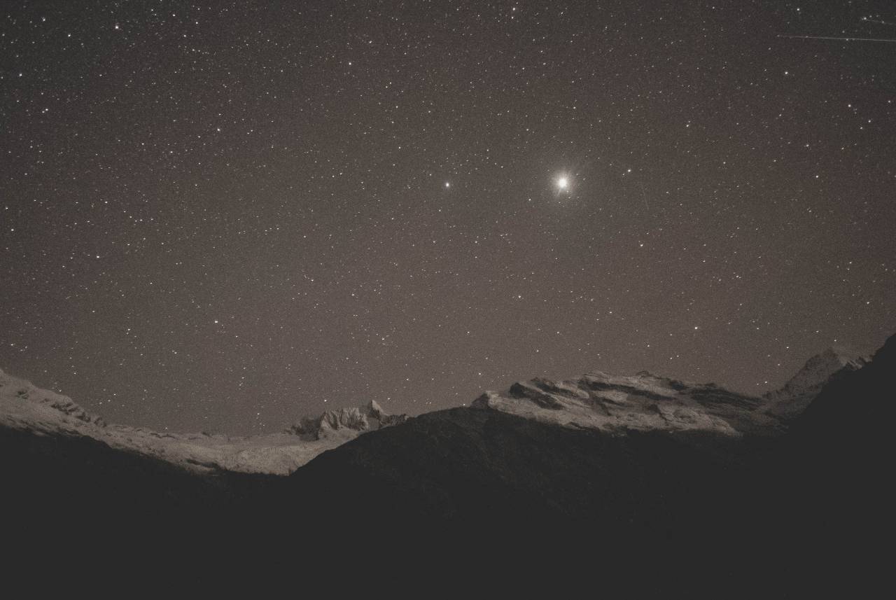 Montaña, Highland, nube, cielo, cumbre, Ridge, paisaje, naturaleza, valle, noche, cielo, estrellas,
