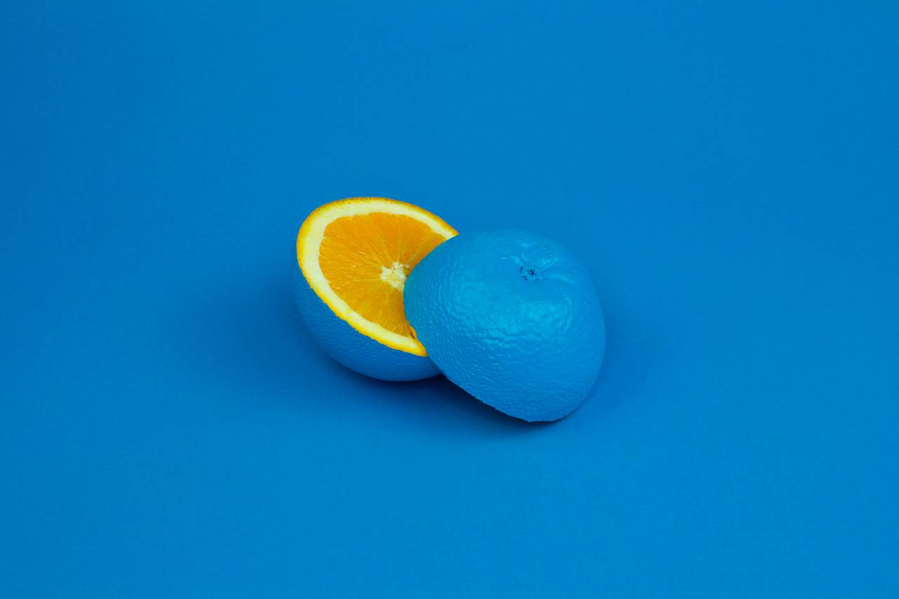 blue Orange,fruit,freshness,food,citrus fruit,organic,nature,ripe,lemon,blue,healthy eating,close-up,backgrounds,yellow,summer,dieting,refreshment,vegetarian food,leaf,orange,single object,slice, 