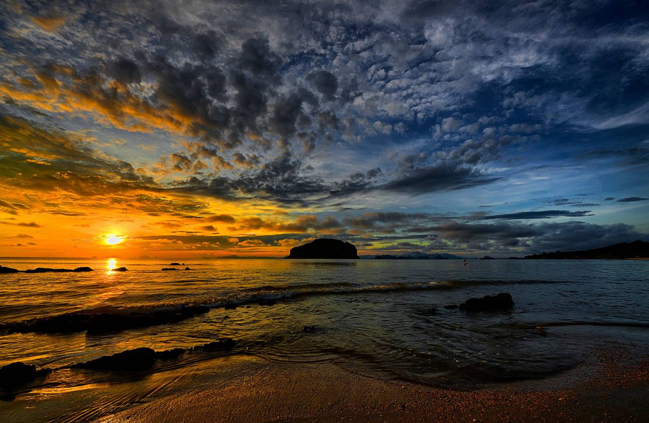 mar, océano, agua, olas, naturaleza, playa, apuntalar, costa, horizonte, rock, colina, acantilado, azul, naranja, cielo, oscuro, puesta de sol, reflexión,