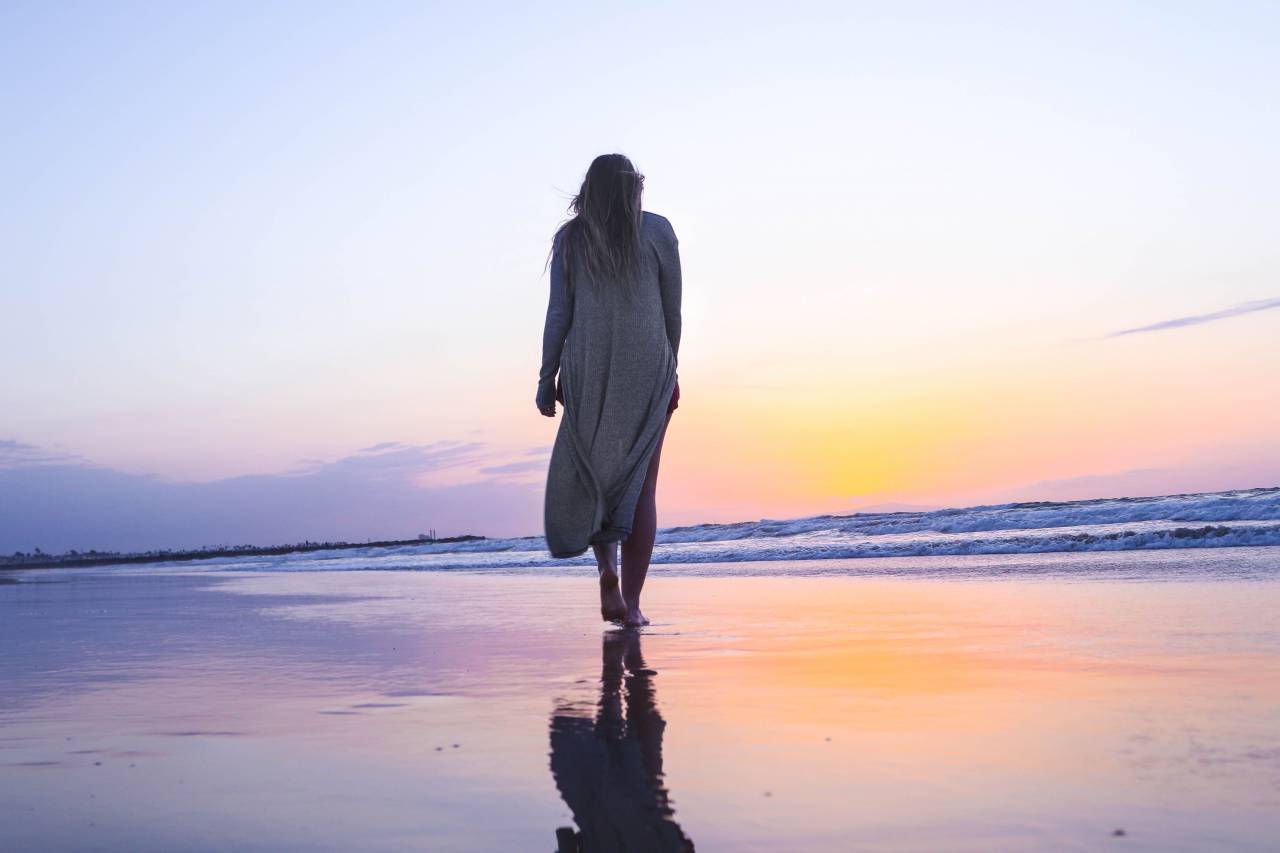 sea, ocean, water, waves, nature, coast, shore, beach. people, walking, alone, travel, sunset, cloud, sky, reflection
, 