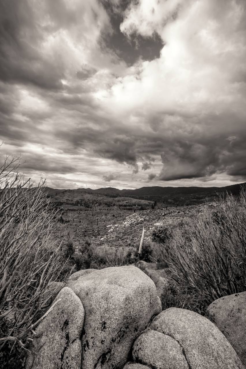Yosemite, blanco y negro, naturaleza, drama de la naturaleza, al aire libre, grandes rocas, nubes, dramático, rocas, paisaje,