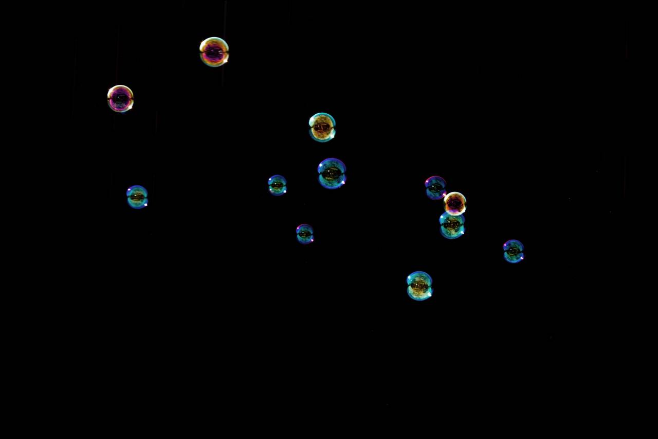 Burbujas, fondo negro, burbuja, agua, líquido, transparente, fondo, negro, limpio, mojado, reflexión, resumen, frescura, textura, jabón, primer plano, realista,