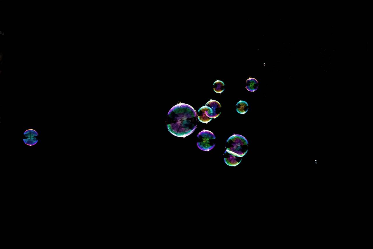 Burbujas, fondo negro, burbuja, agua, líquido, transparente, fondo, negro, limpio, mojado, reflexión, resumen, frescura, textura, jabón, primer plano, realista,