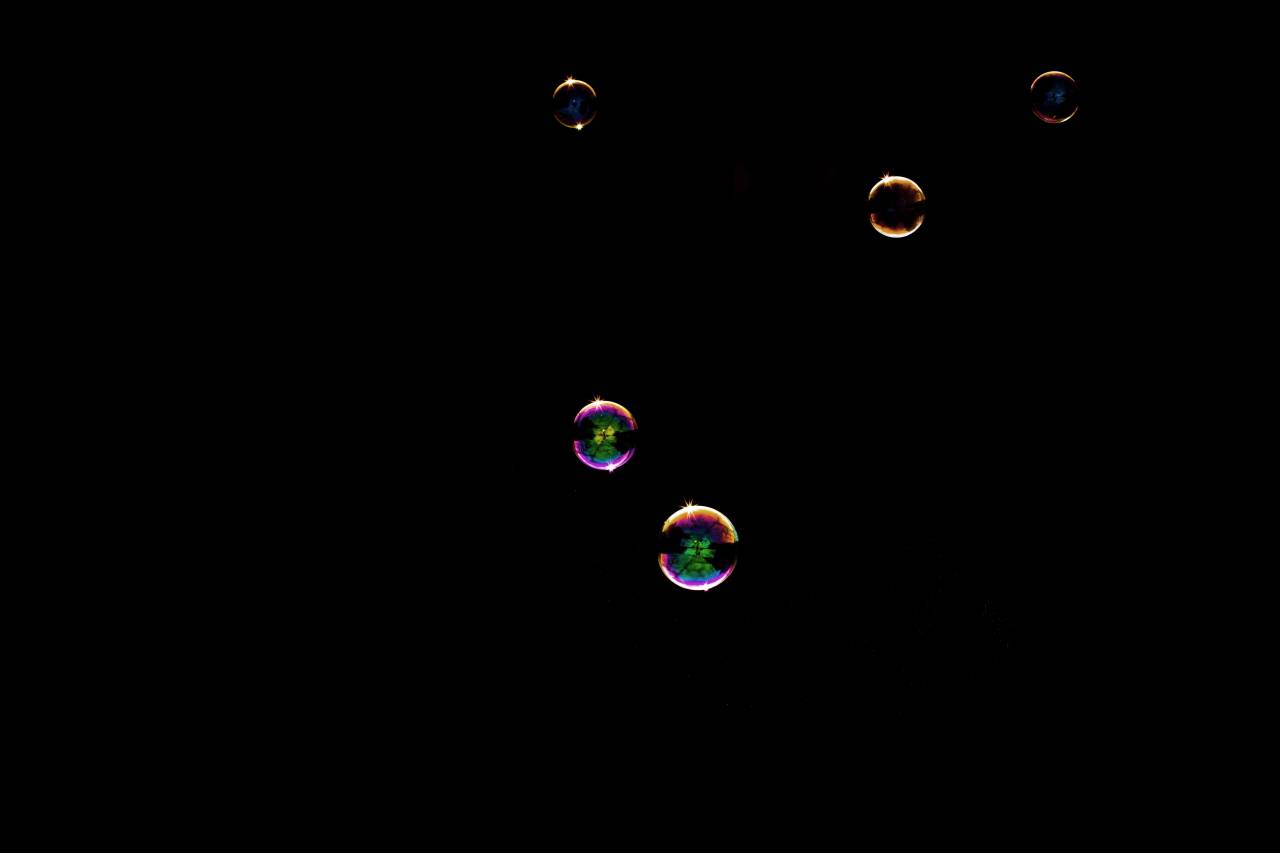 Burbujas, fondo negro, burbuja, agua, líquido, transparente, fondo, negro, limpio, mojado, reflexión, resumen, frescura, textura, jabón, primer plano, realista,